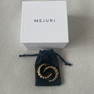 mejuri large croissant dome hoops